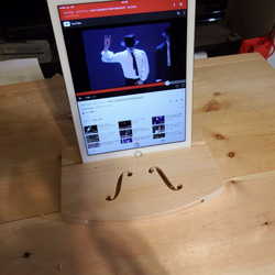 iPadAir2用スピーカー機能付スタンドピアノタイプ(電源不要)送料無料 1枚目の画像