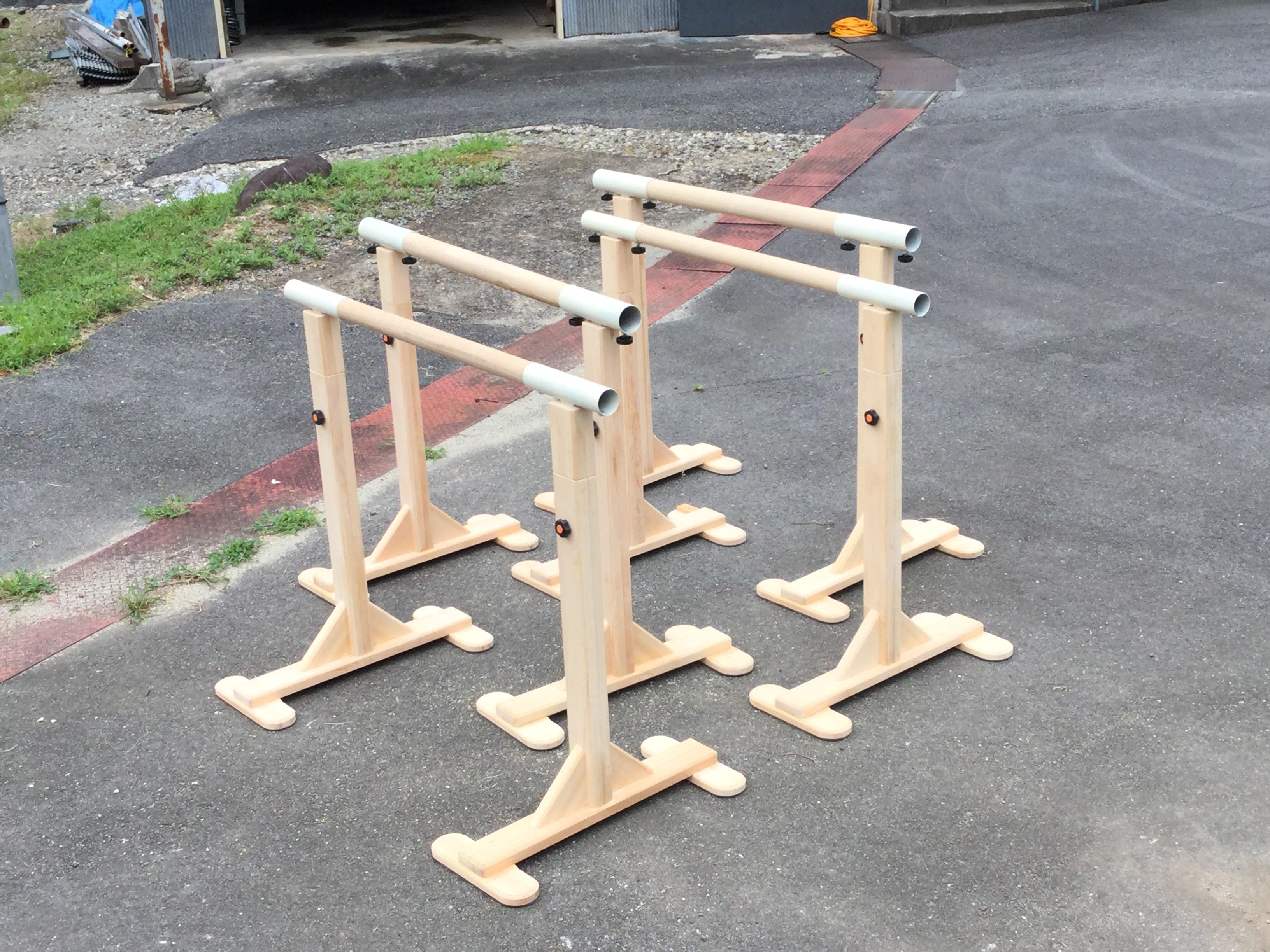 やっぱりバレエバーは60㎜❣　スタンド２脚セット、バーご購入はご紹介