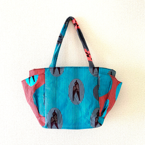 アフリカ布　トートバッグ バード柄　ピンク/ブルー/グレー　アフリカンプリント　大容量マザーズバッグ　ツバメ　鳥 5枚目の画像