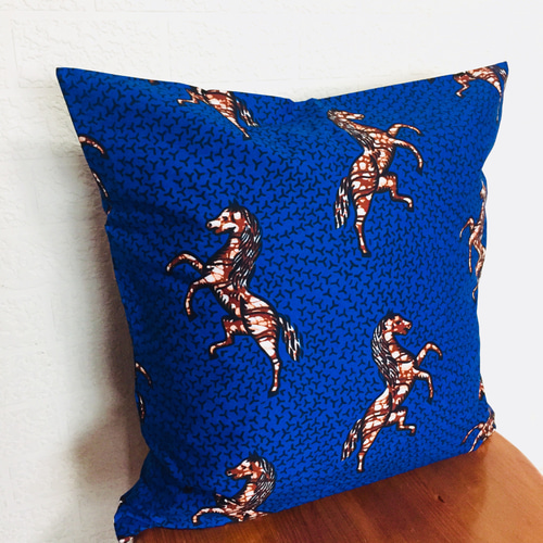 アフリカン クッションカバー 馬柄 ロイヤルブルー/ブラウン ミッド