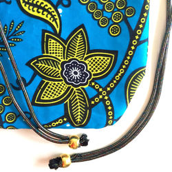 アフリカ布 巾着バッグ ポシェット ボタニカル花柄 ブルー/イエロー バッグインバッグ 浴衣 アフリカン エスニック 7枚目の画像