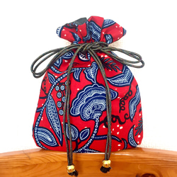 アフリカ布 巾着バッグ ポシェット ボタニカル花柄 レッド/ネイビー バッグインバッグ 浴衣 エスニック ミニバッグ 2枚目の画像