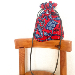 アフリカ布 巾着バッグ ポシェット ボタニカル花柄 レッド/ネイビー バッグインバッグ 浴衣 エスニック ミニバッグ 5枚目の画像