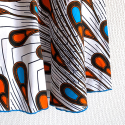 アフリカ布 スーパーAラインフリルキャミトップス ピーコック柄　ブルー白オレンジ アフリカンファブリック　チュニック 5枚目の画像