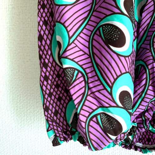 アフリカ布 オフショルダートップス(ベアトップ風)ボタニカル柄ピンク