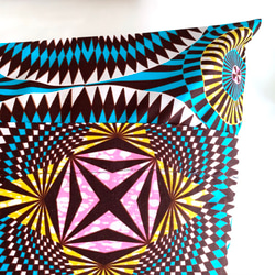 アフリカ布 クッションカバー ジオメトリック柄 ブルー ピンク ブラウン イエロー 幾何学　モロッコ シャビー　ギフト 3枚目の画像