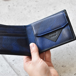 二つ折り財布 クルーズ  黒×カモフラージュブルー 1枚目の画像