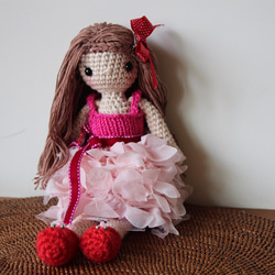 [布。米国の綿花]小さな人形、ピンクのレースのケーキのスカート、ピンクの細いショルダードレス 3枚目の画像