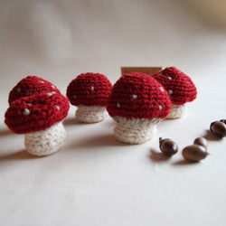【布。棉花】毛線香菇, 毛線蕈菇, 斑點蕈菇  鑰匙圈 第4張的照片