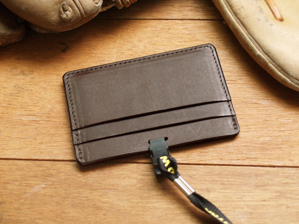 Leather ID card holder / badge holder (Custom Name) 9枚目の画像