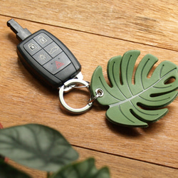 Leather Key Chain - Plant Leaf MONSTERA ( Custom Letter ) 2枚目の画像