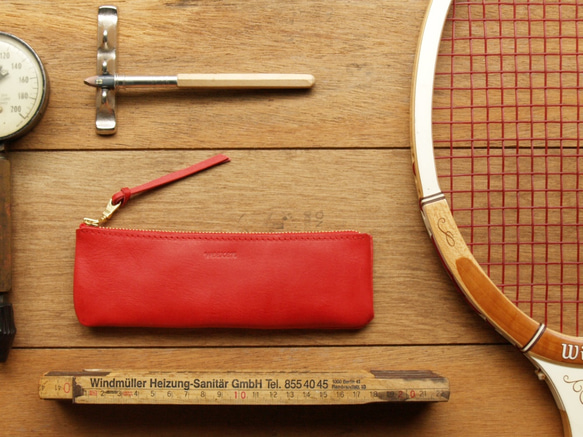 [ weekenlife ] - Leather Pen Case( Custom Name ) - Coral Red 1枚目の画像