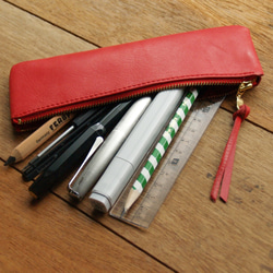 [ weekenlife ] - Leather Pen Case( Custom Name ) - Coral Red 4枚目の画像