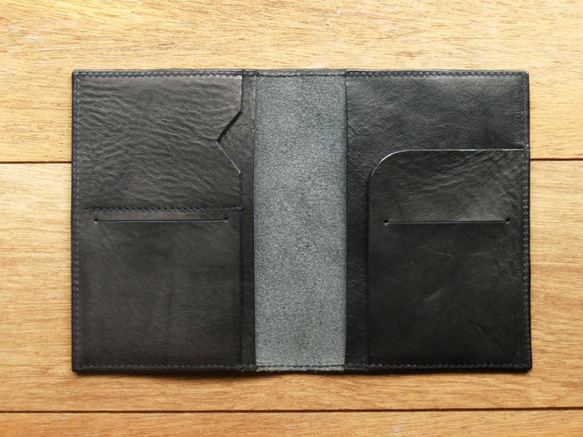 Leather Passport Case - Harley Black 3枚目の画像