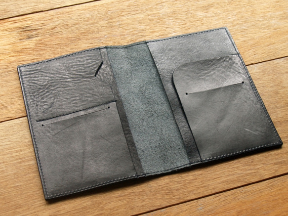 Leather Passport Case - Harley Black 7枚目の画像