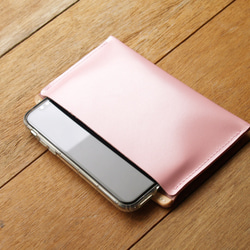 iPhone 15 / 15 Pro - Pearl Pink 手工真皮手機套/存摺套(免費客製刻印/禮物包裝) 第3張的照片