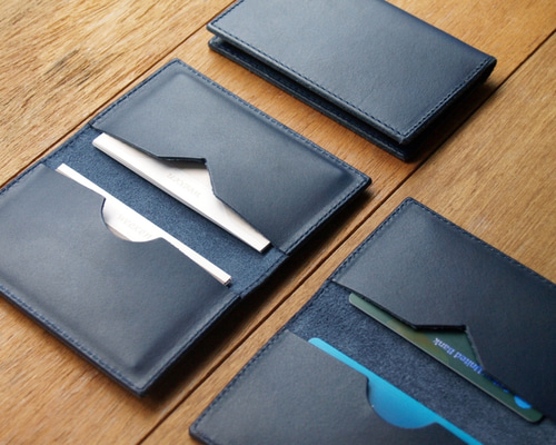 周年記念特価690】元値1090 ネイビーブルー本革カードホルダー/財布