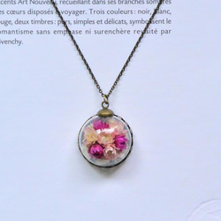 ロマンチカ*ガラスの中の花　Real Floral Necklace(スターフラワー・かすみ草)*f 4枚目の画像