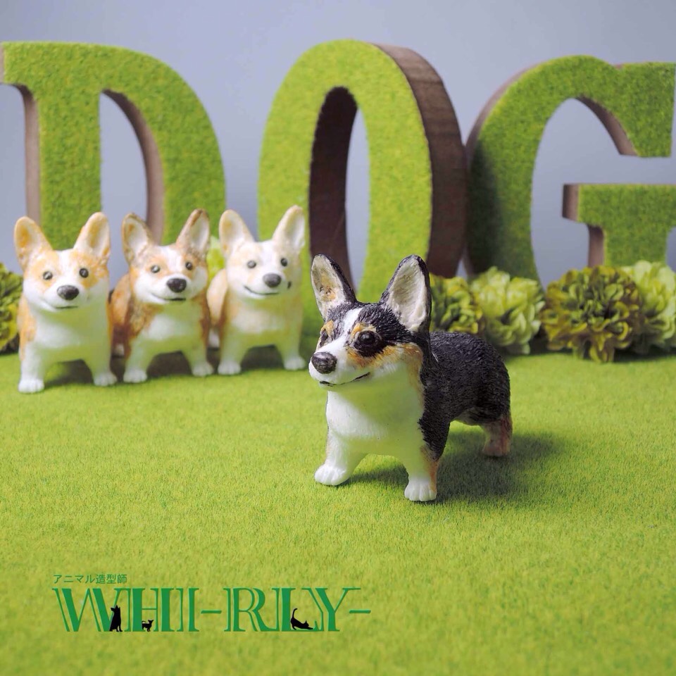 コーギー（ブラック・タン）フィギュア おもちゃ・ペット小物