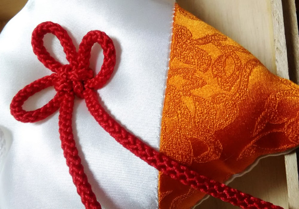 日本環形枕頭打結橙色 第4張的照片
