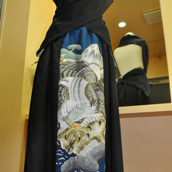 一富士　二鷹　三貴女　黒・エメラルドブルー色　鷹着物リメイクスカート・ショールベスト 1枚目の画像