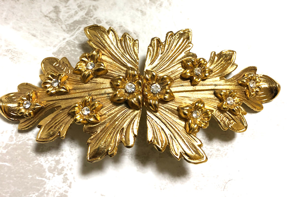 ベルト バックル ゴールド 花 スワロフスキー ハンドメイドがお好きな