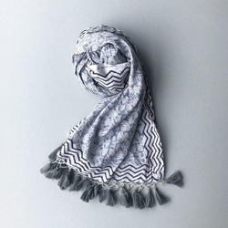 BOHOROOM | Hand block printed scarf with beaded tassels 第2張的照片