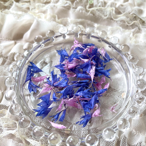 朝露のしずく♡ドライフラワーのピアス／イヤリング ピアス（スタッド  