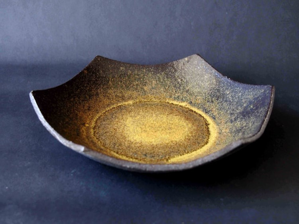 金茶の皿 1枚目の画像