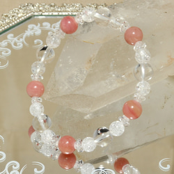 10月の誕生石ピンクオパールと2種類の水晶ブレスレット 1枚目の画像