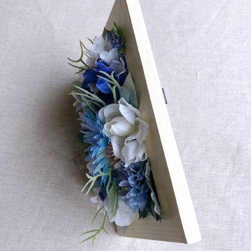 フラワーフレーム 青ガーベラ 白 フラワー アレンジメント