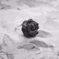 水泥玫瑰花指環/戒指(黑色) | Chloris 系列 (玫瑰金色指環) 第6張的照片