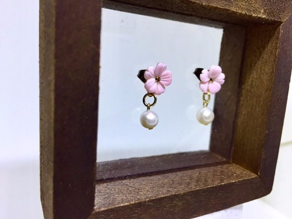 小さな桜のささやき＊Tiny cherry blossomピアス＊ 5枚目の画像