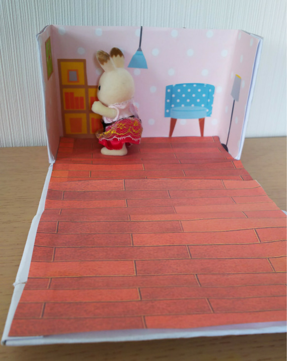 ミニ 人形 用 コンパクト お家【 おもちゃ 】【 写真では、 シルバニア を使用】【 選べる 家具 】 4枚目の画像