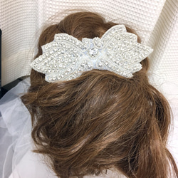 everラインリボンバレッタ　ウエディング・ブライダルヘアアクセサリー 2枚目の画像