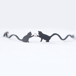 Leather Cats Tails Swarovski Bracelet 第2張的照片