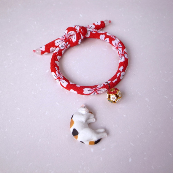 日本犬貓和布頸圈 項圈(單結式)--赤櫻+梅圓鈴 (梅圓鈴缺貨中，可更換賣場中其他款式鈴噹) 第4張的照片