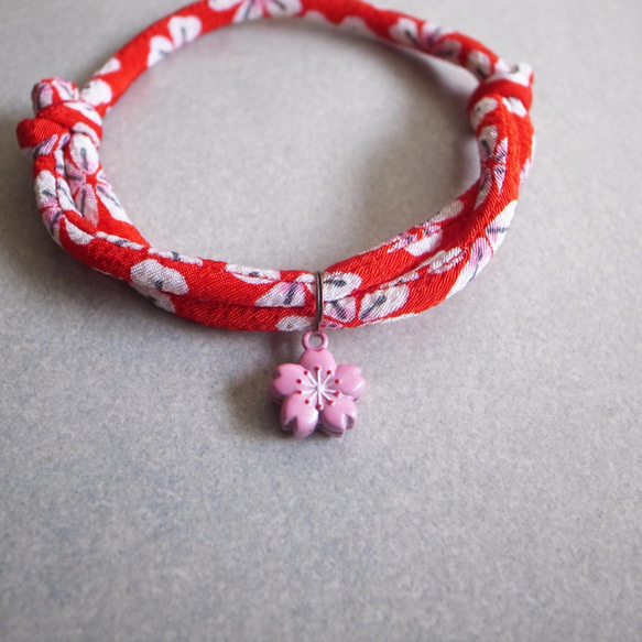 日本犬貓和布頸圈 項圈(可調式)--赤櫻+粉櫻鈴鐺_S號 第3張的照片