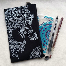 Hand Painted Henna bag Mandala Pattern Zipper Pouch Cosmetic 2枚目の画像