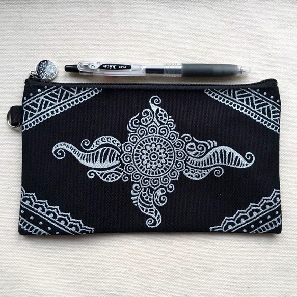 Hand Painted Henna bag Mandala Pattern Zipper Pouch Cosmetic 1枚目の画像