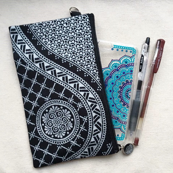 Hand Painted Henna bag Mandala Pattern Zipper Pouch Cosmetic 2枚目の画像