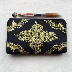 Hand Painted Henna bag Mandala Pattern Zipper Pouch Cosmetic 1枚目の画像