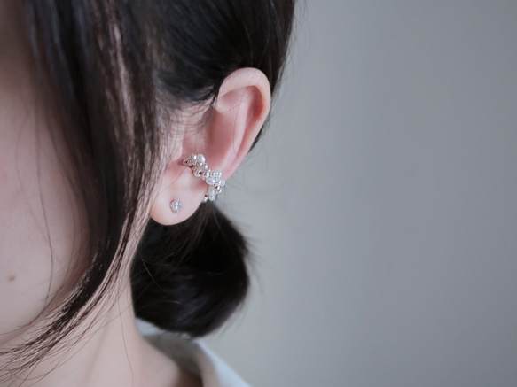925純銀 珠光蜜麻花 珍珠圓珠 耳骨夾 耳環 單只 第2張的照片