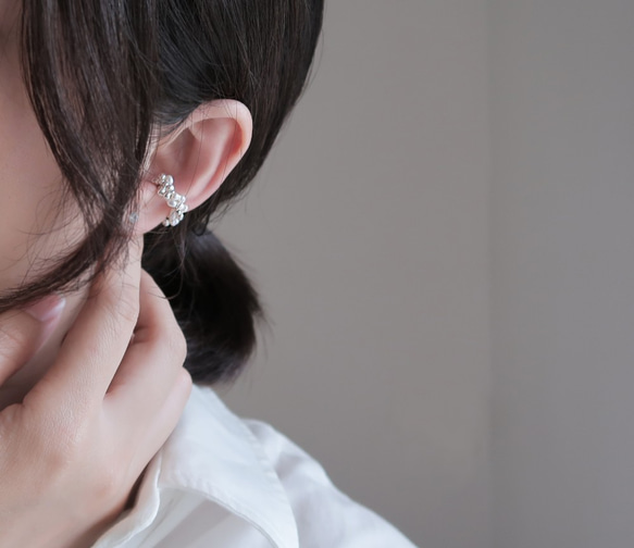 925純銀 珠光蜜麻花 珍珠圓珠 耳骨夾 耳環 單只 第10張的照片