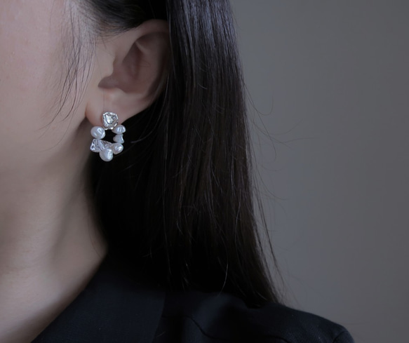 925純銀 原焠花圈 白水晶 淡水珍珠 耳環 耳夾 一對 第10張的照片
