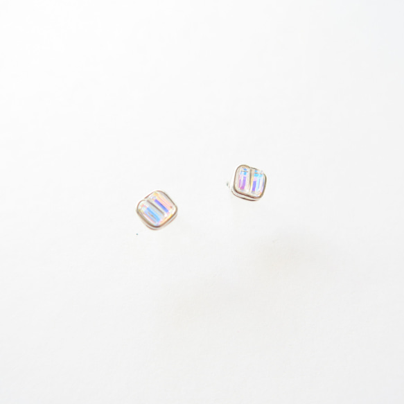 925純銀 冰鑽方形彩光水晶 耳環 第6張的照片
