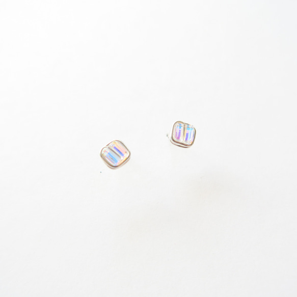925純銀 冰鑽方形彩光水晶 耳環 第6張的照片