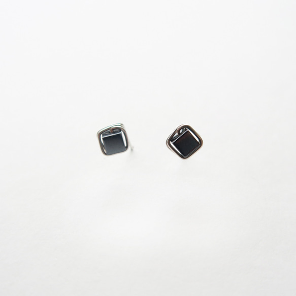 925純銀 幾何方塊鐵膽石 耳環或耳夾(一對) 第1張的照片