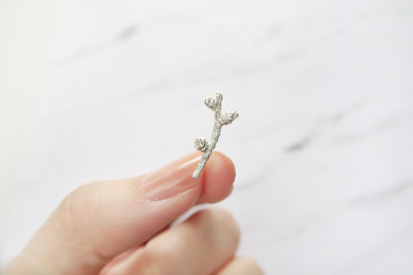 925純銀 幸運禮 小枝芽 耳環或耳夾 (一對) 第7張的照片