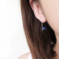 925純銀 幾何光線 天然石(草莓晶/淡水珍珠/藍晶石/水晶) 耳環 一對 第7張的照片